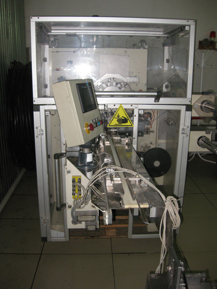 Wrapping machine for sweets Nuovafima S.M.F. (type of wrapping "Vienna")