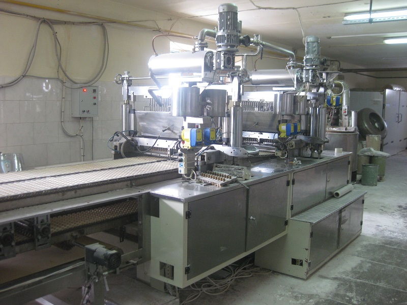 Jelly line for continuous manufacture of soft jelly sweets