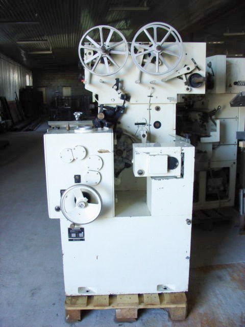 Wrapping machine for soft candy EW-5